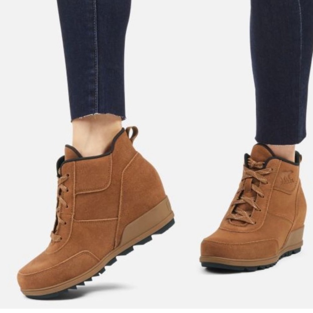 ✨SOREL Women's Evie Sport Lace Bootie✨